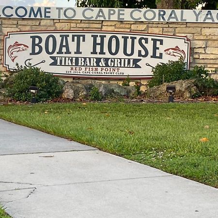 This Homestay Oasis Is The Cape'S Best Place To Stay Кейп-Корал Экстерьер фото